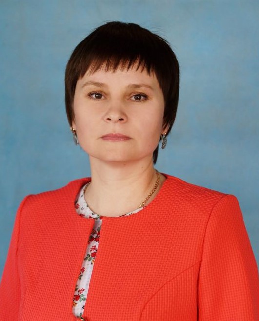 Калиничева Оксана Александровна.